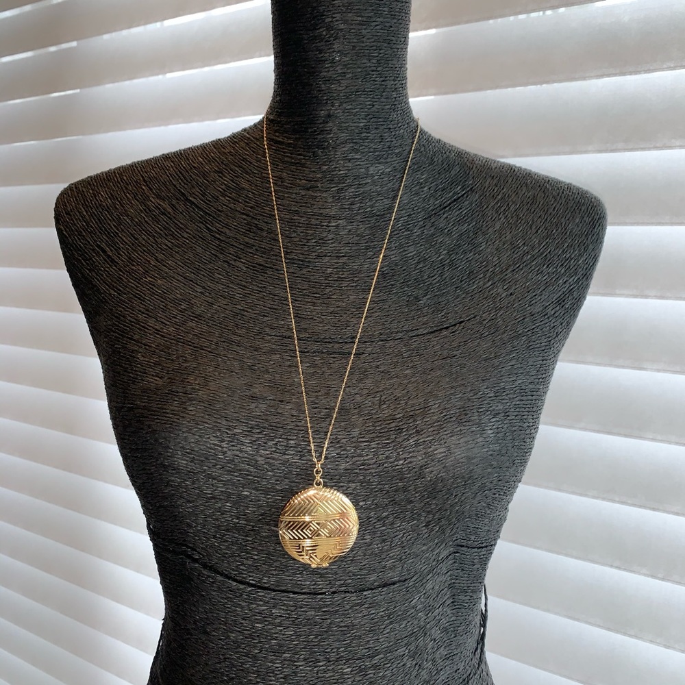 Gold Magnetic Locket Necklace